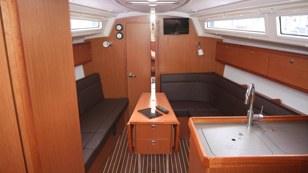 Bavaria Cruiser 34 Larabay