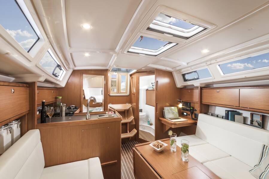 Bavaria Cruiser 34 TBD