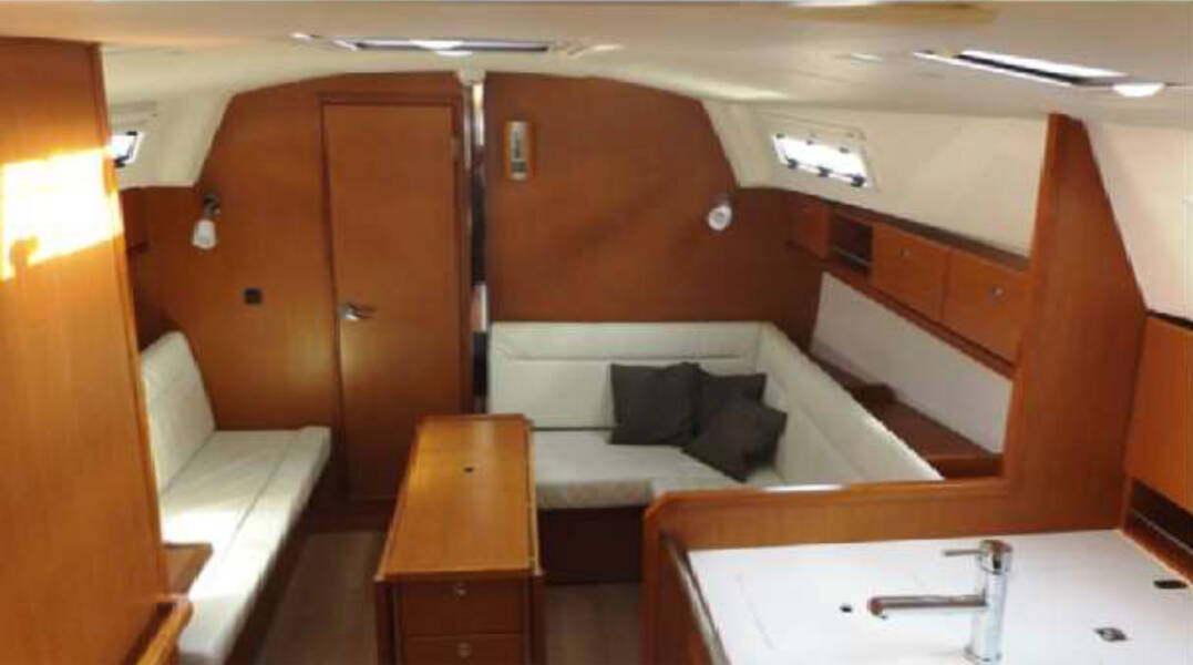 Bavaria Cruiser 36 ECONOMY