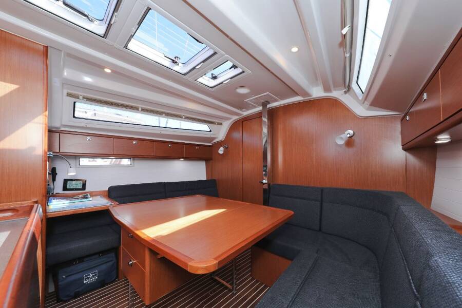 Bavaria Cruiser 37 Lupe