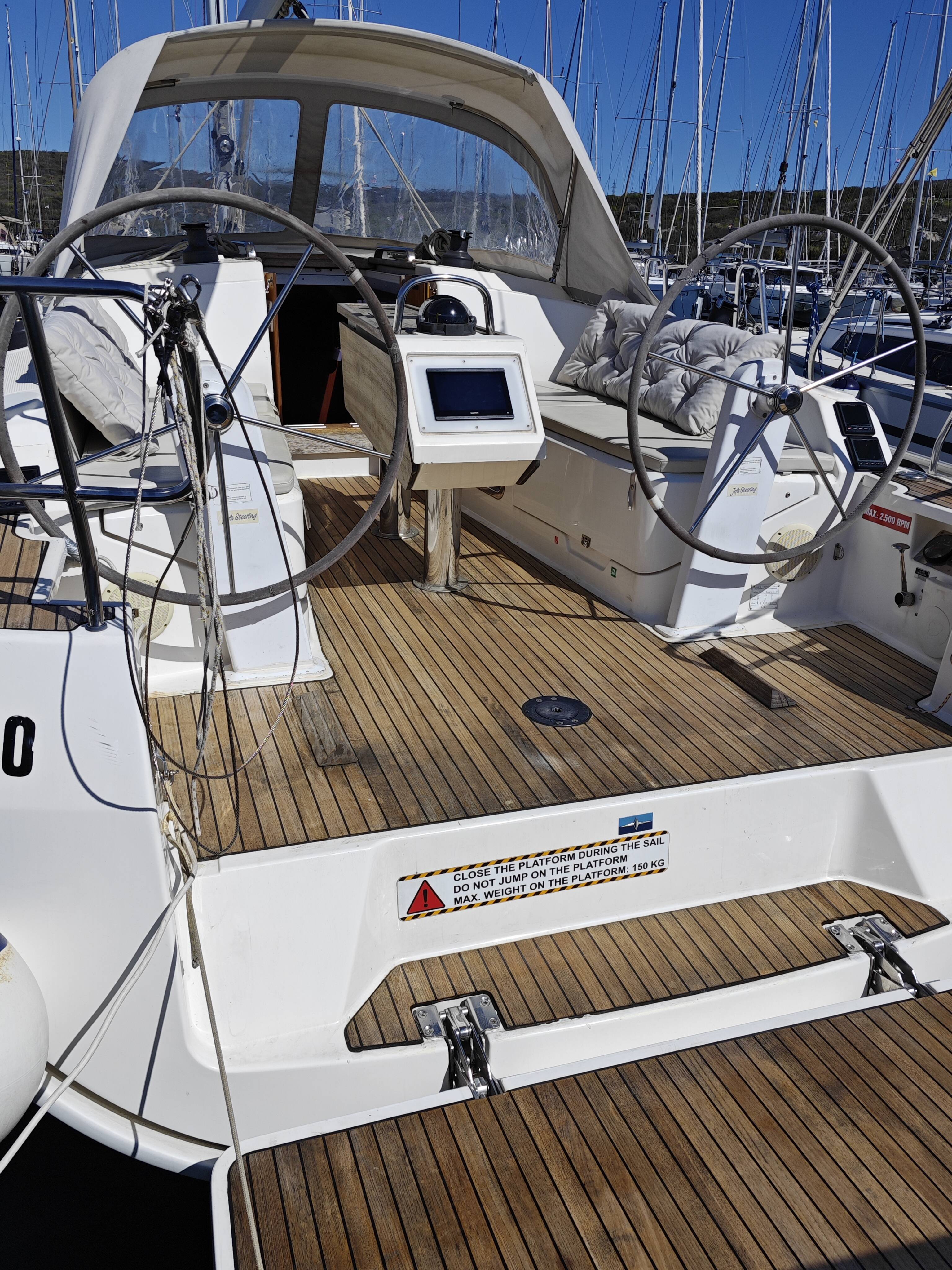 Bavaria Cruiser 37 Jugo