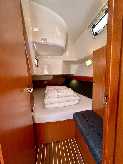 Bavaria Cruiser 37 Lahor