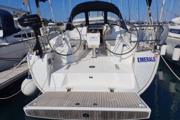 Bavaria Cruiser 37 Emerald