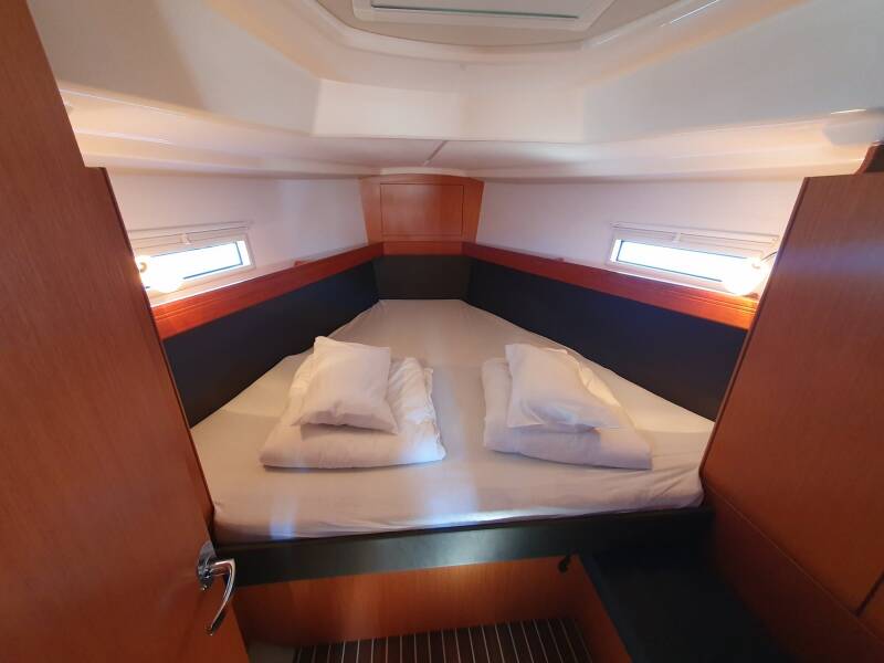 Bavaria Cruiser 37 Emerald