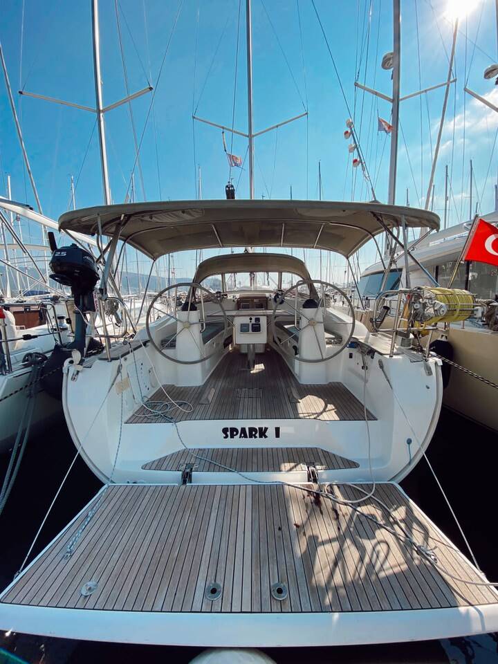 Bavaria Cruiser 40 Spark 1