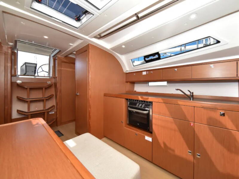 Bavaria Cruiser 41 ECONOMY