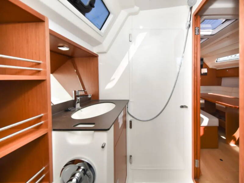 Bavaria Cruiser 41 ECONOMY