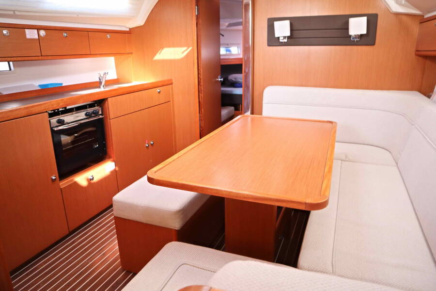 Bavaria Cruiser 41 ECONOMY