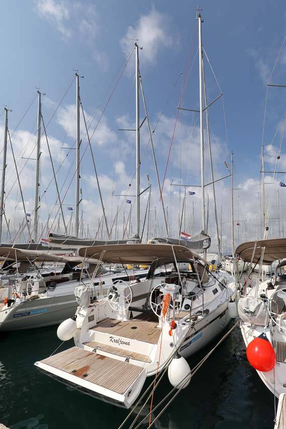 Bavaria Cruiser 41S Kraljevna (19)