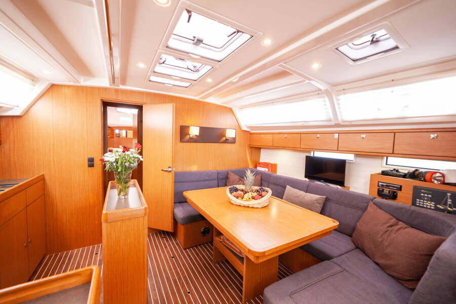Bavaria Cruiser 46 Sail Vega