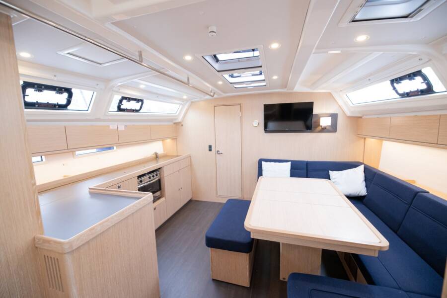 Bavaria Cruiser 46 Blue-D