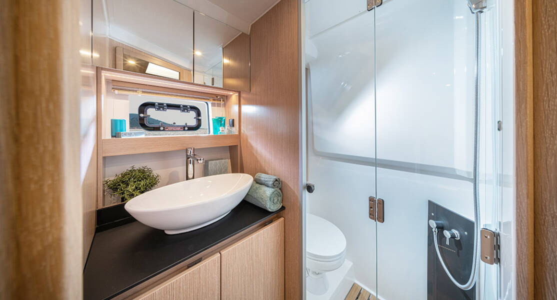 Bavaria SR36HT Lilian