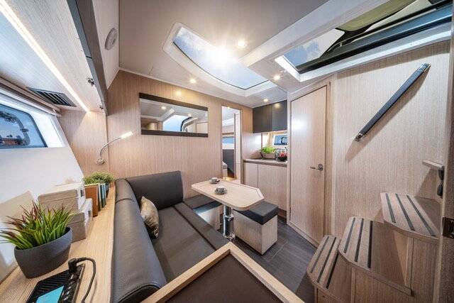 Bavaria SR36HT Hannah