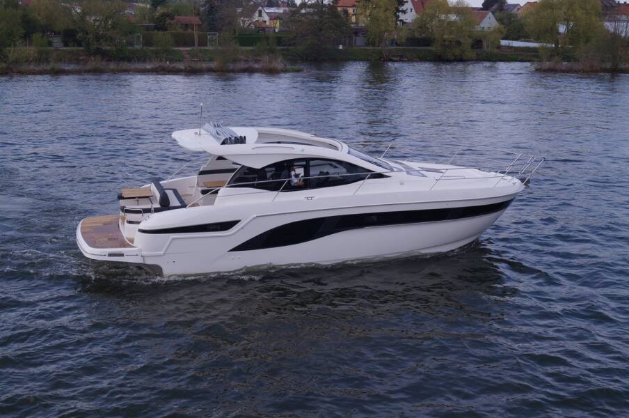 Bavaria SR41 Ivana