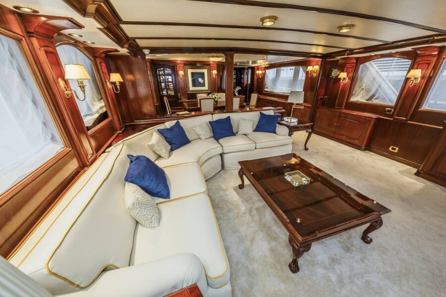 Benetti Classsic 115 To Je To