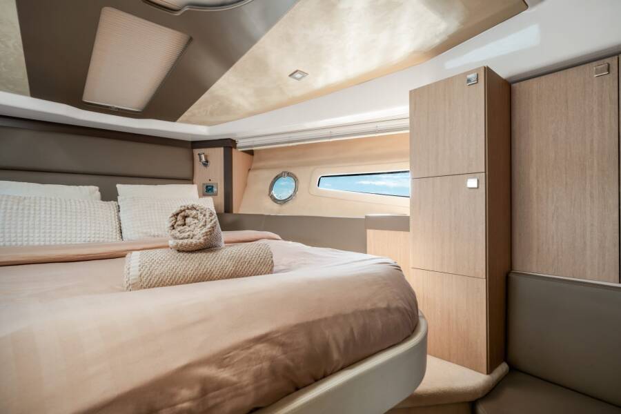 Cranchi M44 HT Brown Sugar