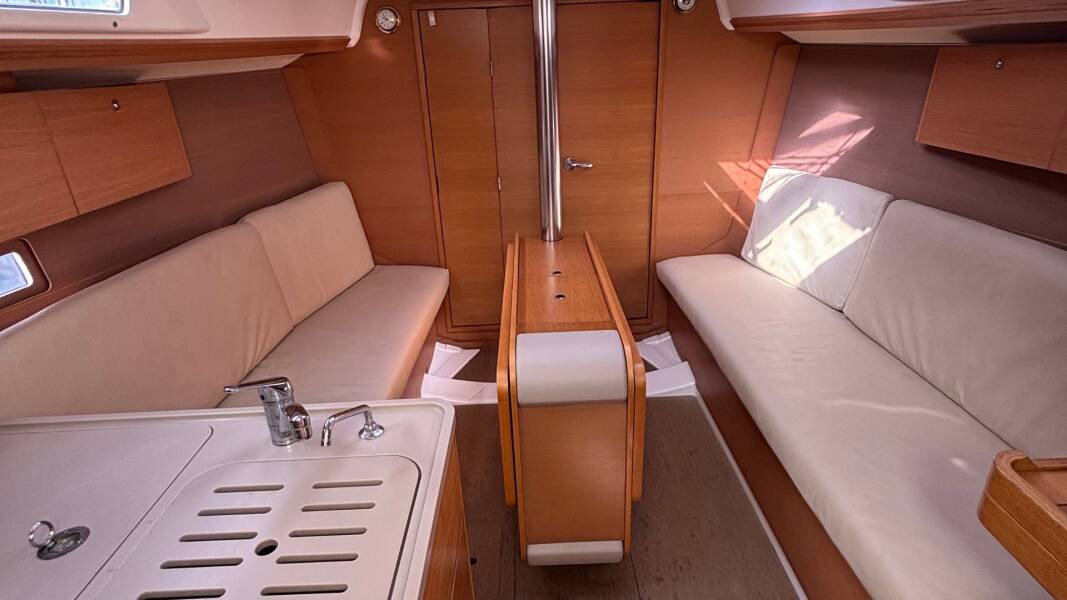 Dufour 310 GL Expensive Toy