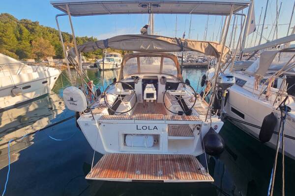 Dufour 360 GL Lola