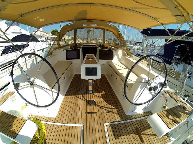 Dufour 382 GL Major Tom
