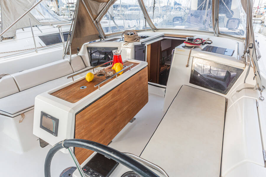 Dufour 390 GL Sympathy Planet