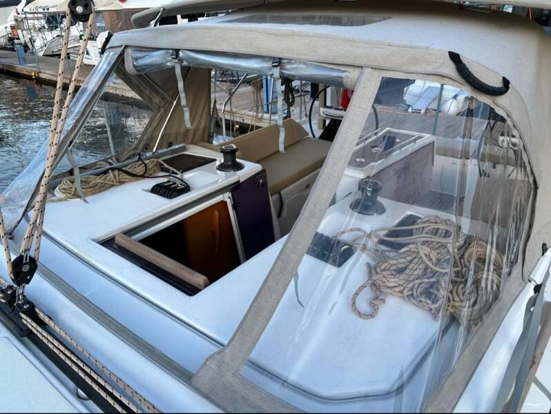 Dufour 390 GL Sail Corvus