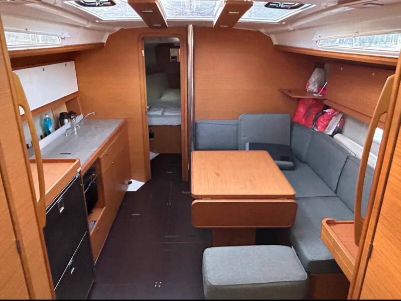 Dufour 390 GL Sail Corvus