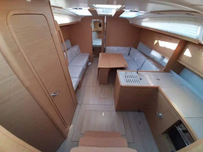 Dufour 390 GL Nagini