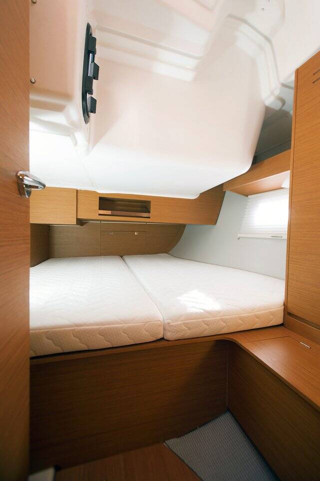 Dufour 390 GL Nagini