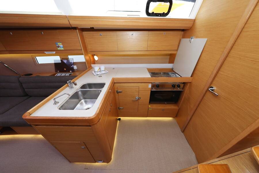 Dufour 412 GL Family Office