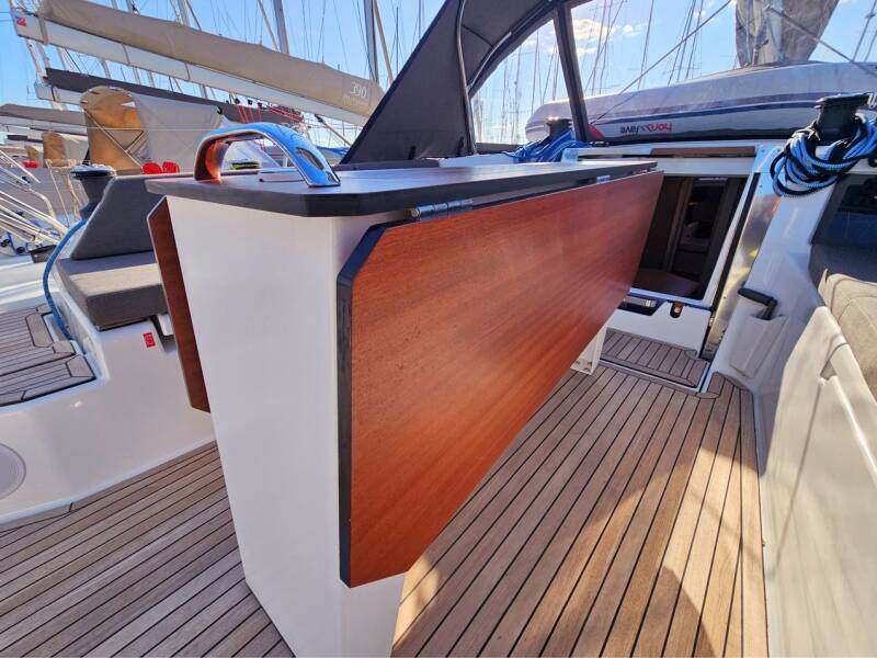 Dufour 44 Adagio