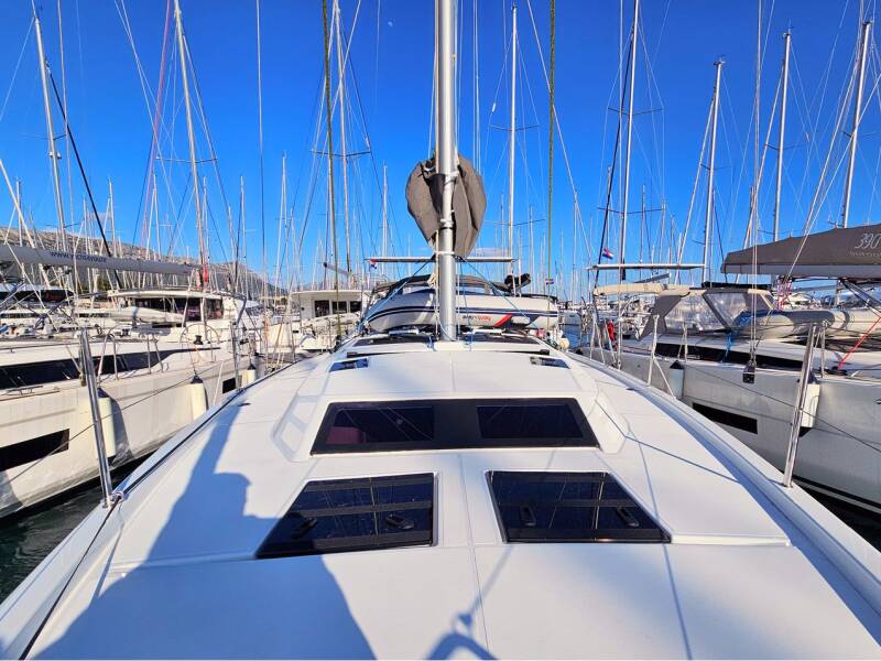 Dufour 44 Adagio