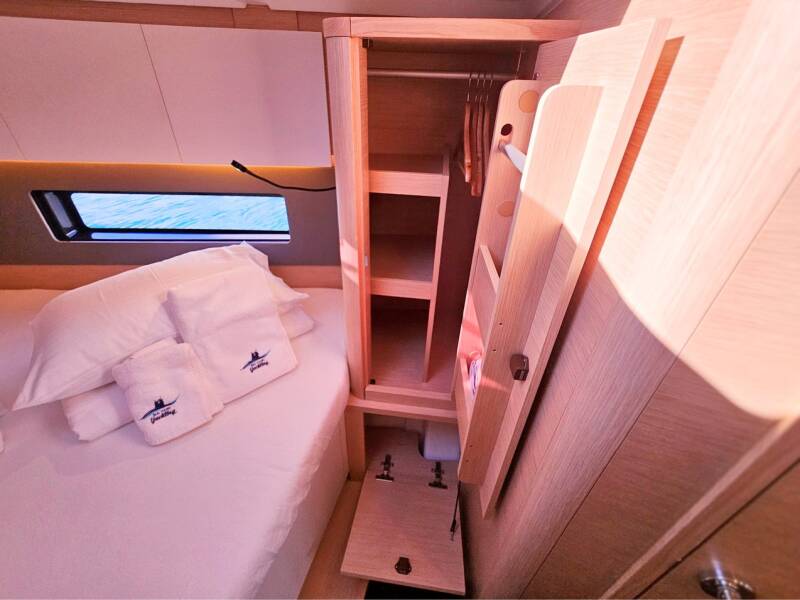 Dufour 44 Adagio