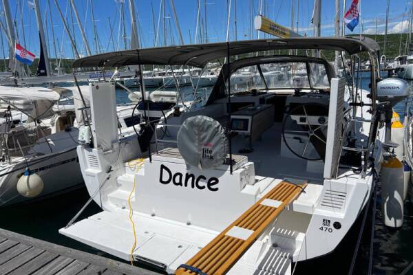 Dufour 470 Dance