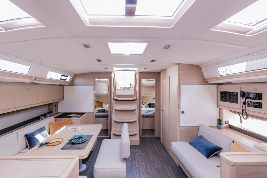 Dufour 470 Bedda Matri