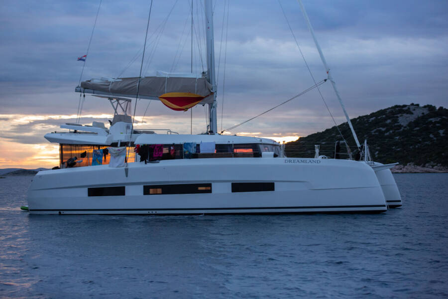 Dufour 48 Catamaran Seaven