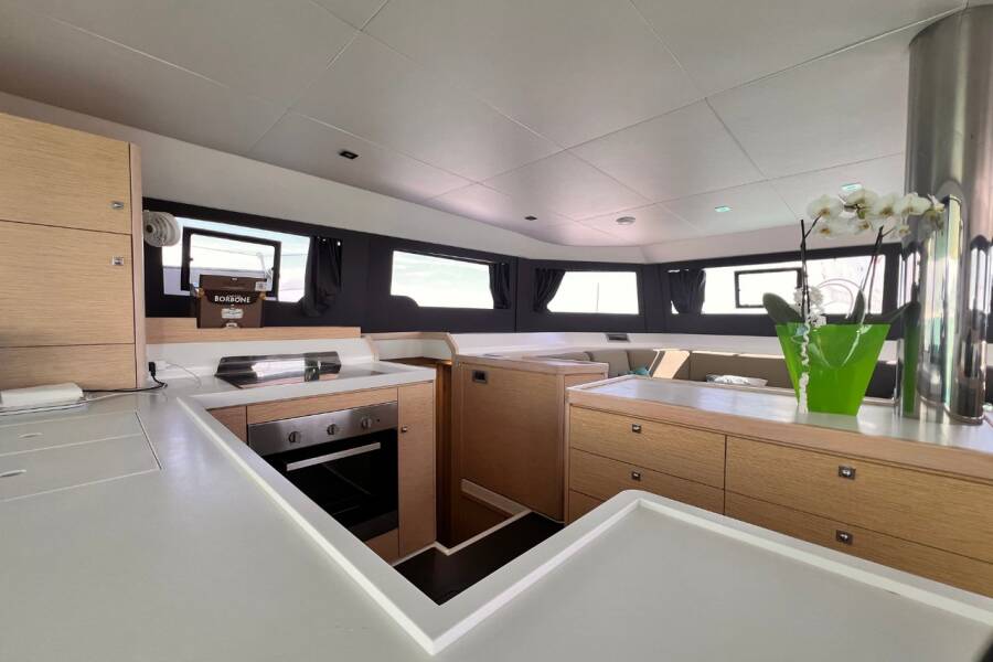 Dufour 48 Catamaran Futura