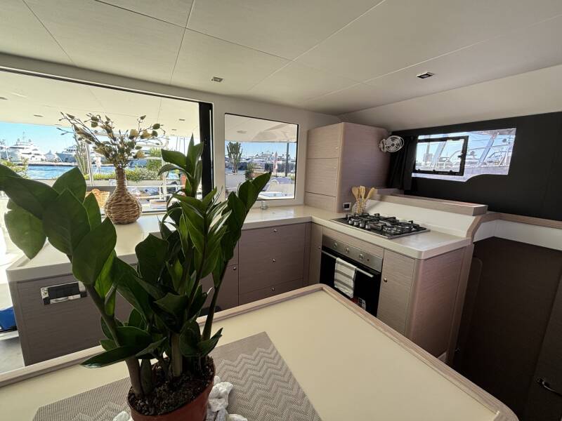 Dufour 48 Catamaran Siente El Mar