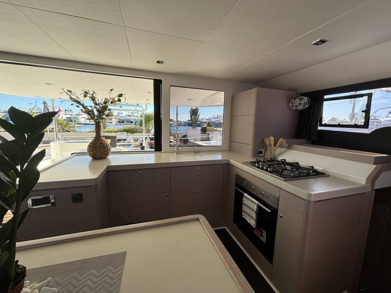 Dufour 48 Catamaran Siente El Mar