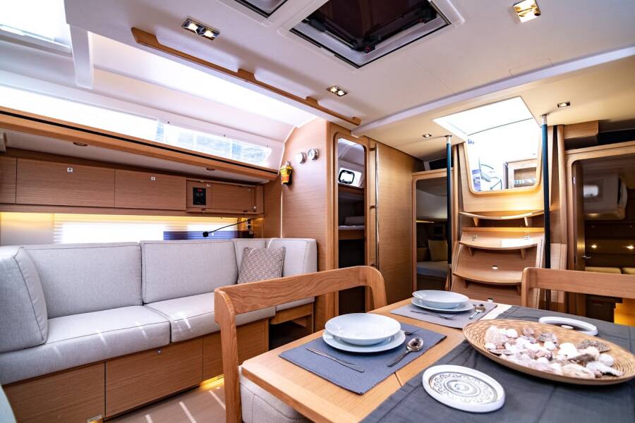 Dufour 520 GL Blue Moon