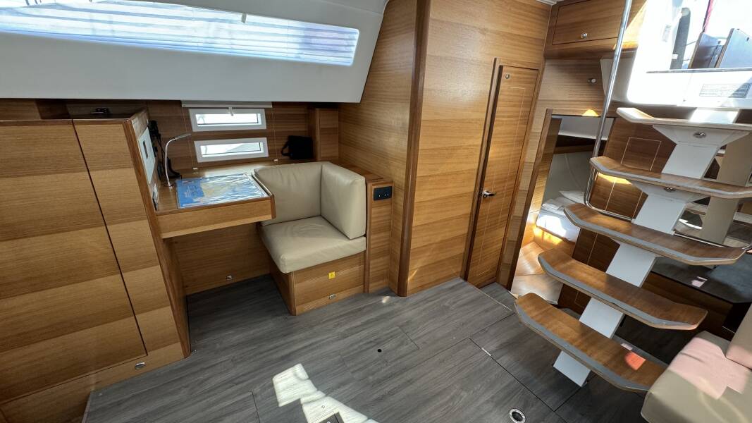 Elan Impression 50.1 Miss Esme