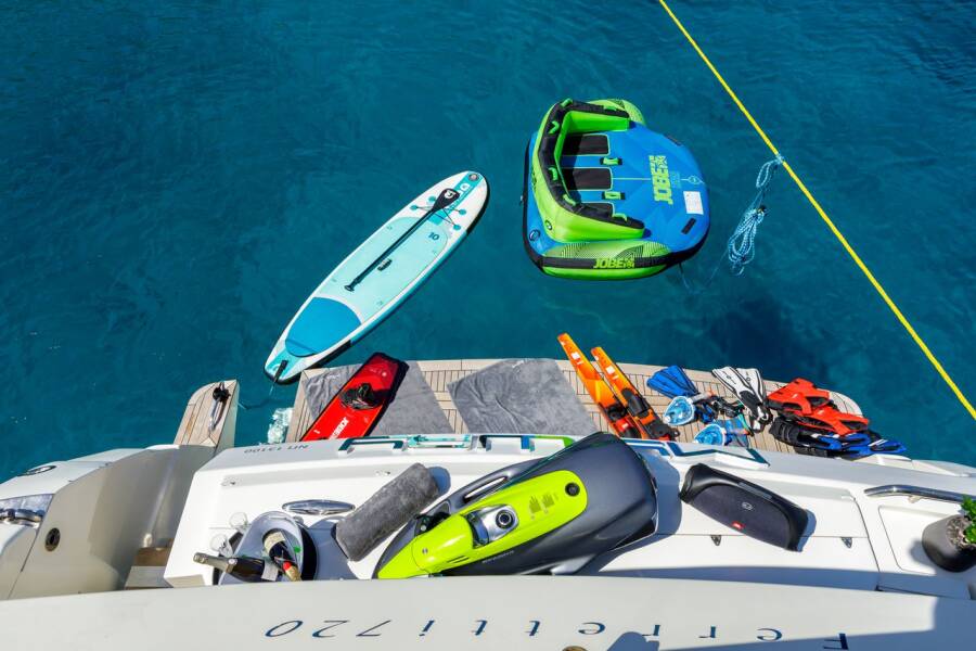Ferretti Yachts 720 My Way