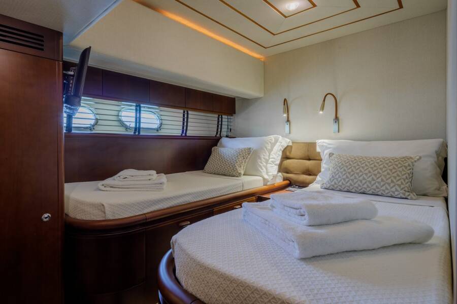 Ferretti Yachts 720 My Way