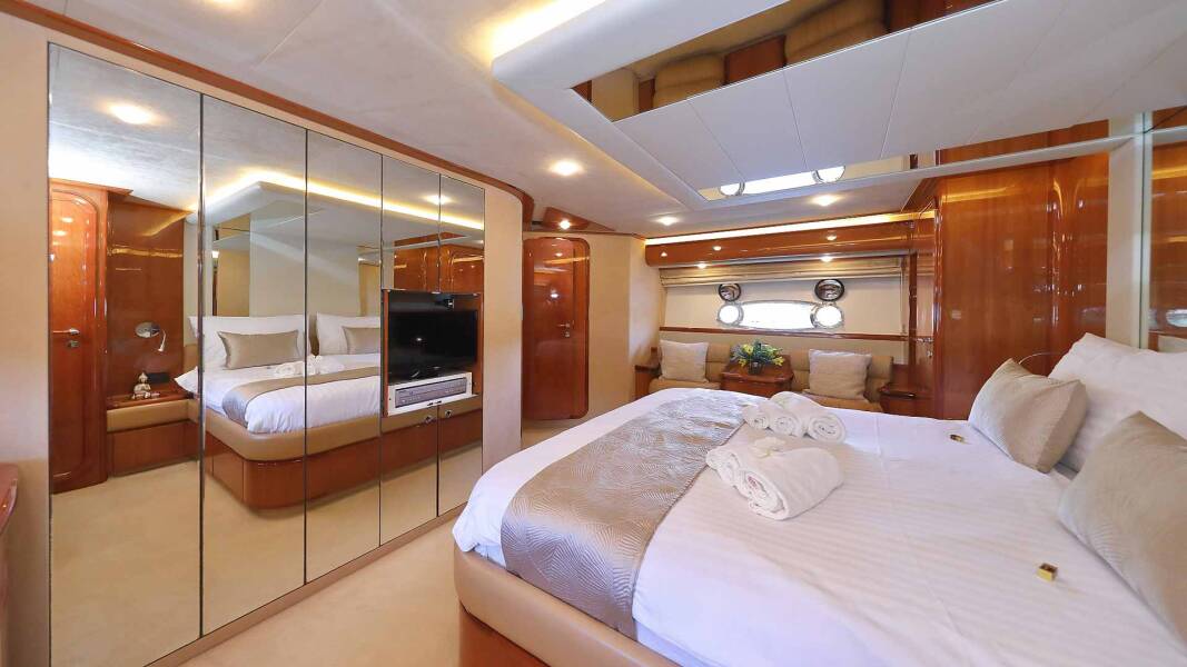 Ferretti Yachts 760 Quo Vadis I