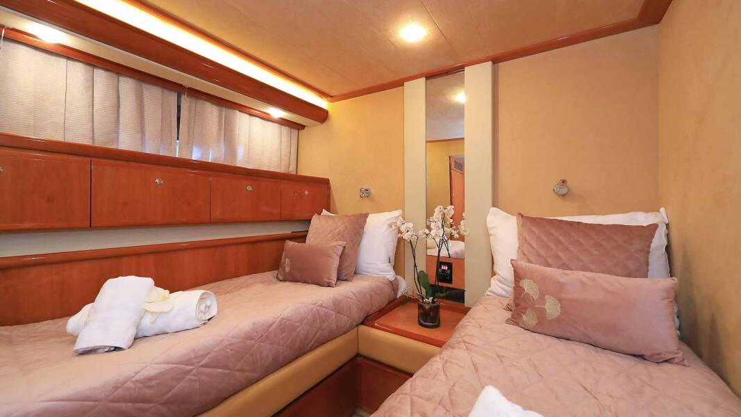 Ferretti Yachts 760 Quo Vadis I
