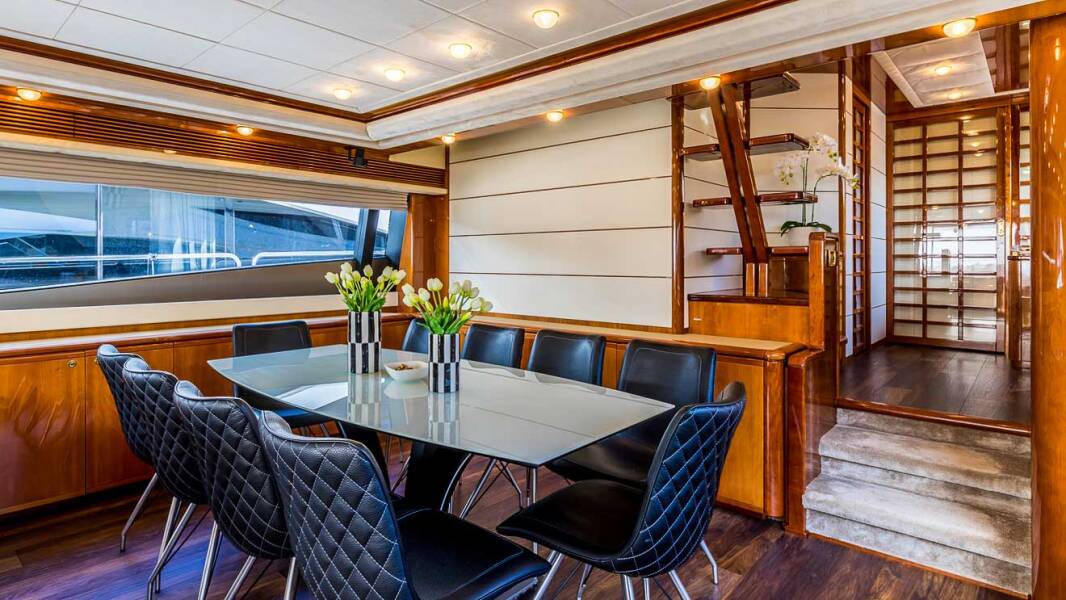 Ferretti Yachts 880 Miss Katarina