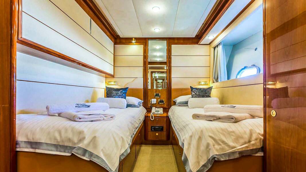 Ferretti Yachts 880 Miss Katarina