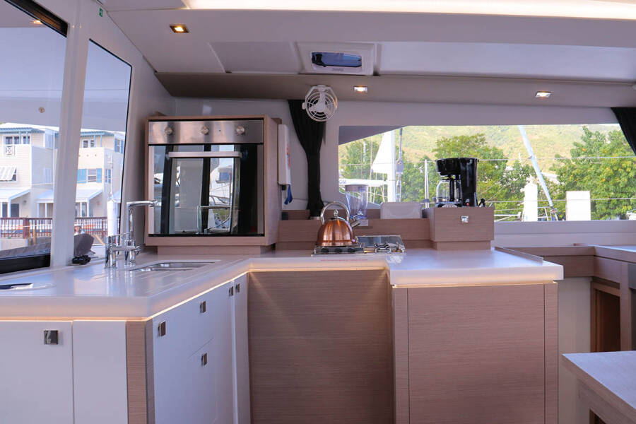 Fountaine Pajot Astrea 42 Quatuor Michelle ma Belle