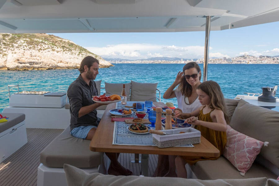 Fountaine Pajot Astrea 42 Quatuor Rosual Mar 467/2025