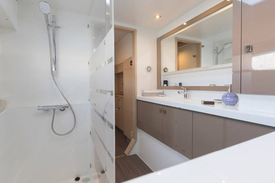 Fountaine Pajot Astrea 42 Quatuor Rosual Mar 467/2025