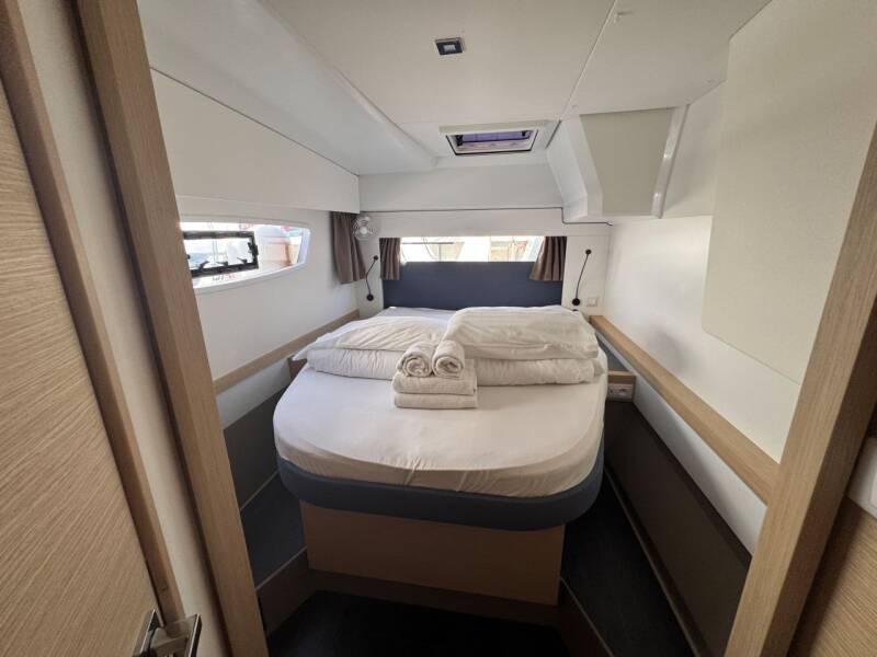 Fountaine Pajot Astrea 42 Quatuor Rosual Mar